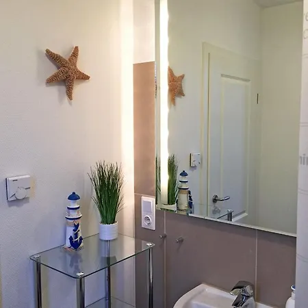 Strandhaus Seestern * غلوفي