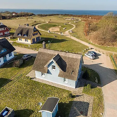 Strandhaus Seestern بيت للعطل غلوفي